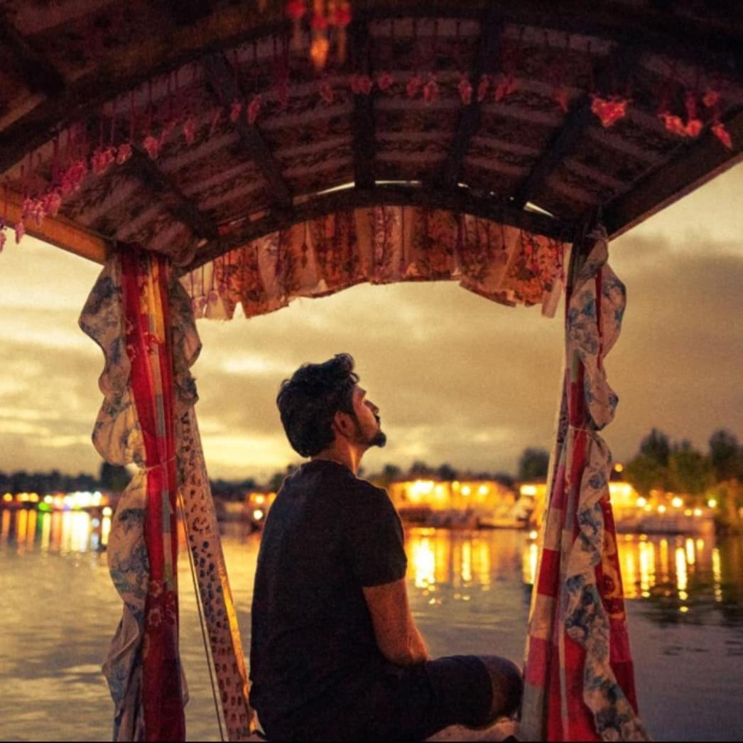 Houseboat Moon Of Kashmir Hotel Srinagar  Bagian luar foto